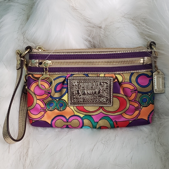 Coach Handbags - Coach Poppy Wristlet